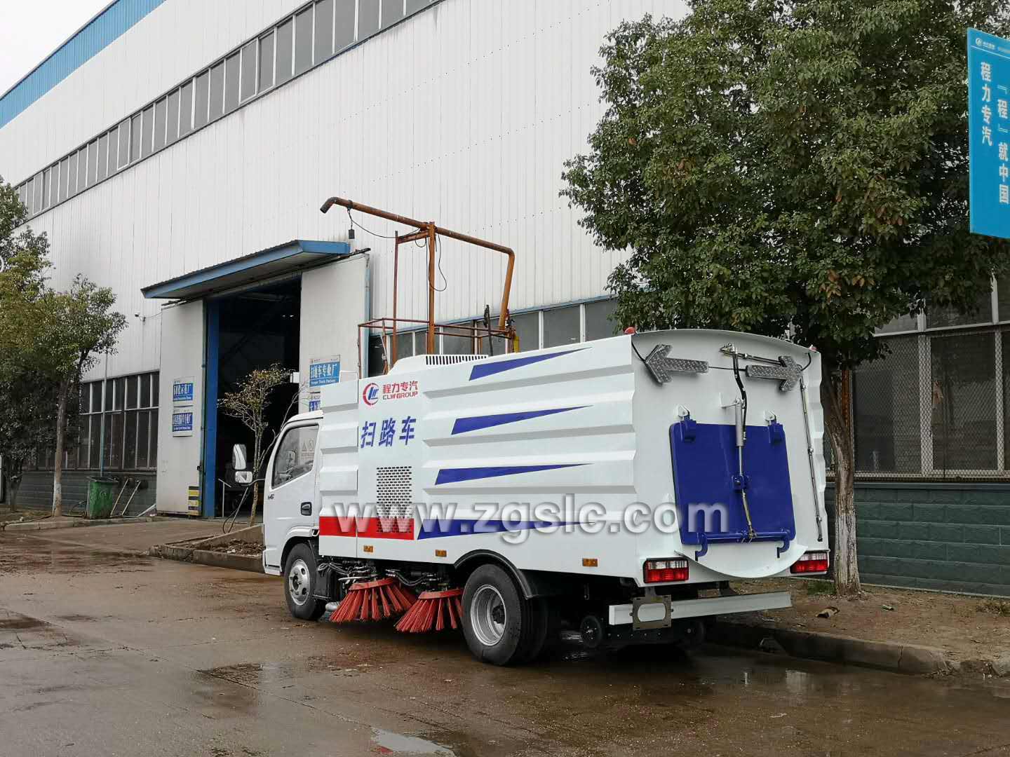 程力集團東風小多利卡掃路車