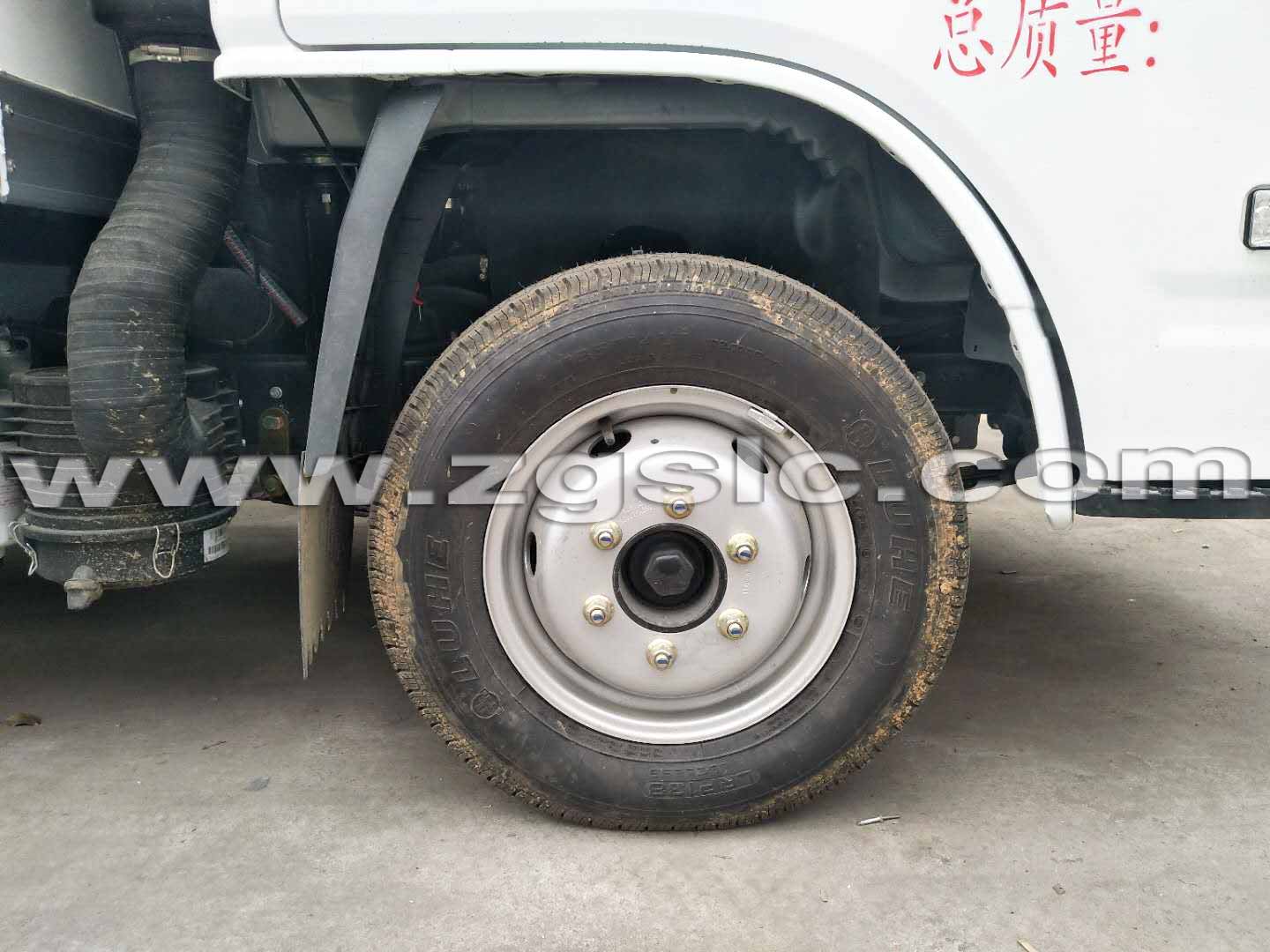 躍進小福星（柴油版）單排冷藏車