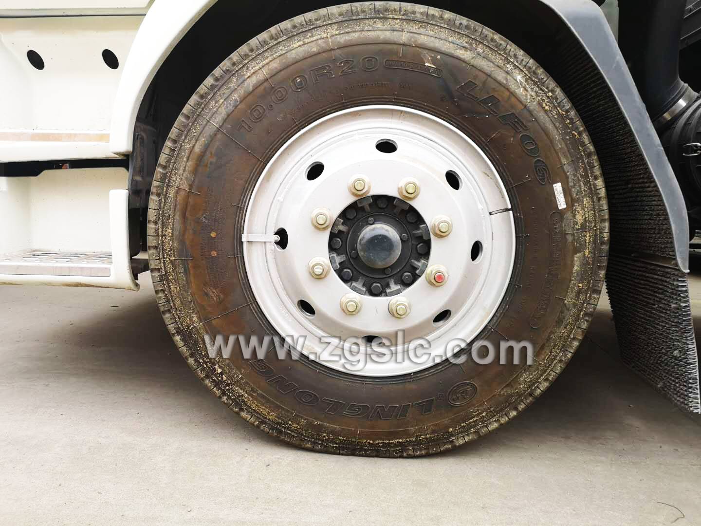 東風乘龍爆破器材運輸車（國五）