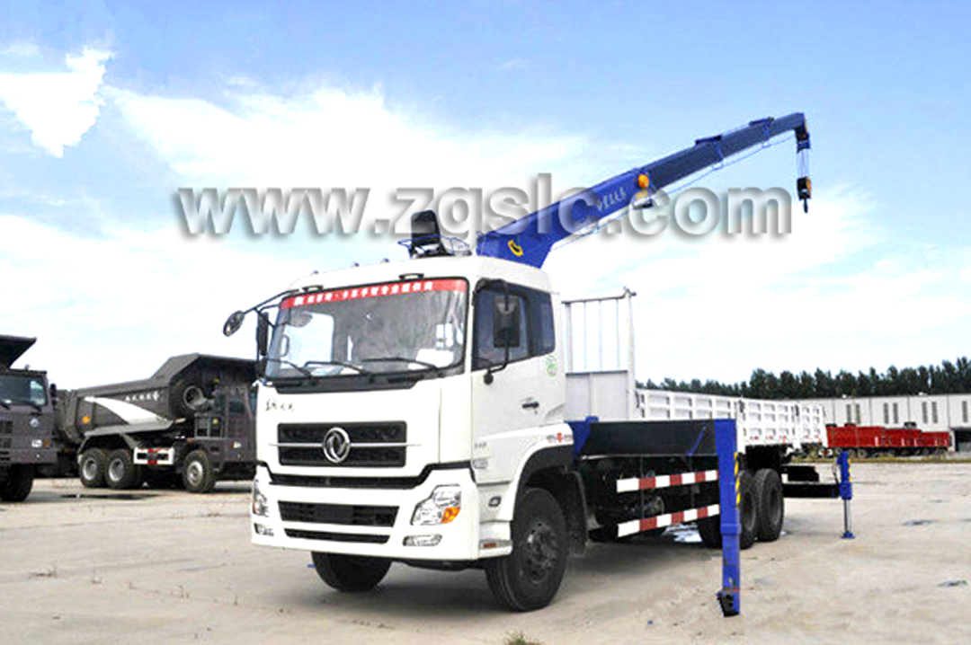 東風(fēng)天龍后雙橋隨車吊