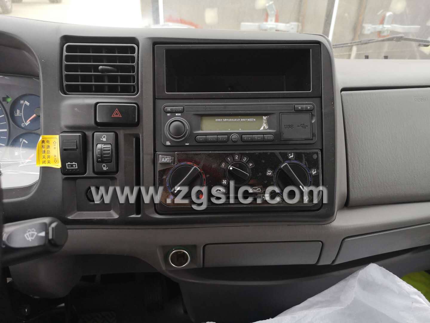 江鈴順達(dá)醫(yī)療廢物轉(zhuǎn)運(yùn)車（國(guó)五）