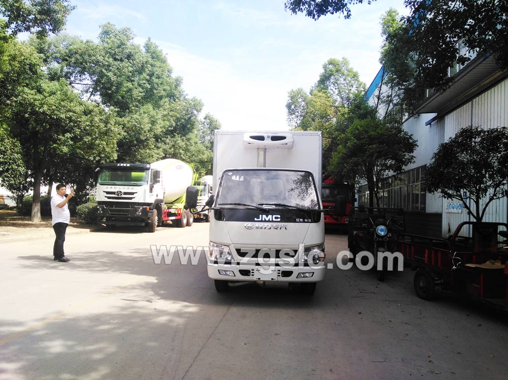 江鈴順達(dá)醫(yī)療廢物轉(zhuǎn)運(yùn)車（國(guó)五）