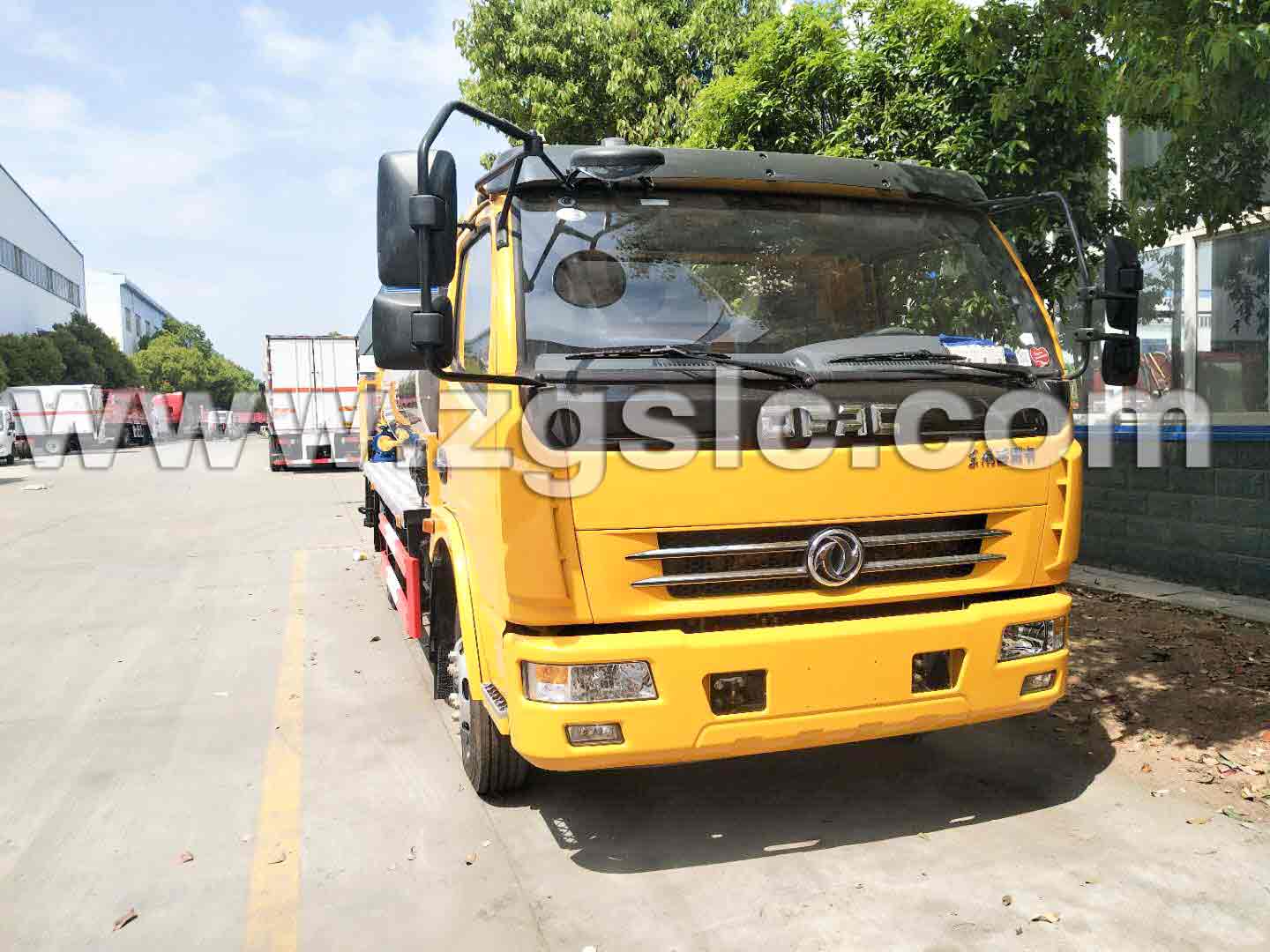 東風大多利卡瀝青灑布車（國五）