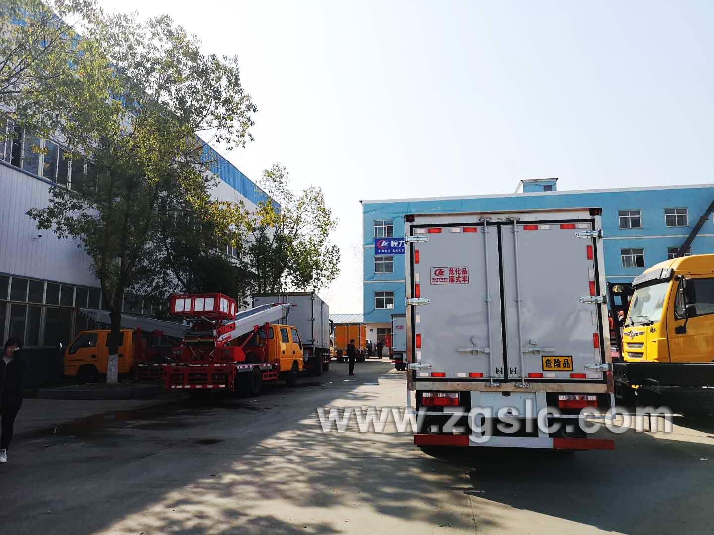 東風小多利卡爆破器材運輸車（國五）