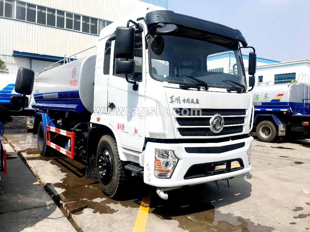 程力12方2019新款東風(fēng)專底灑水車(chē)黃牌（國(guó)五）