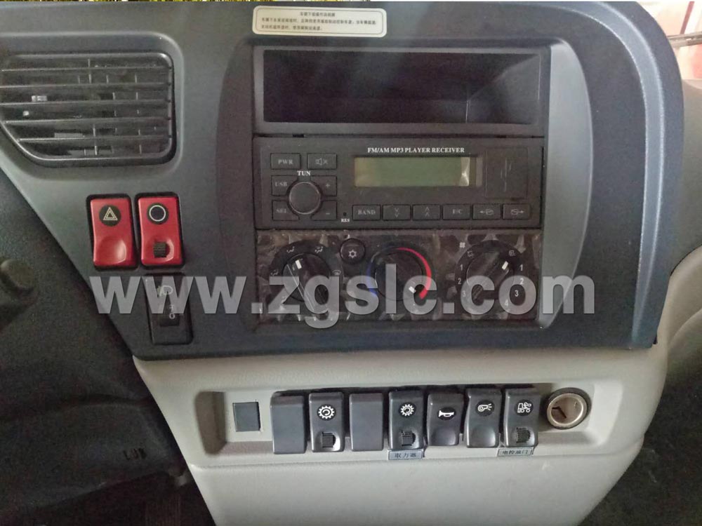 東風天錦雙排水罐消防車（國五）