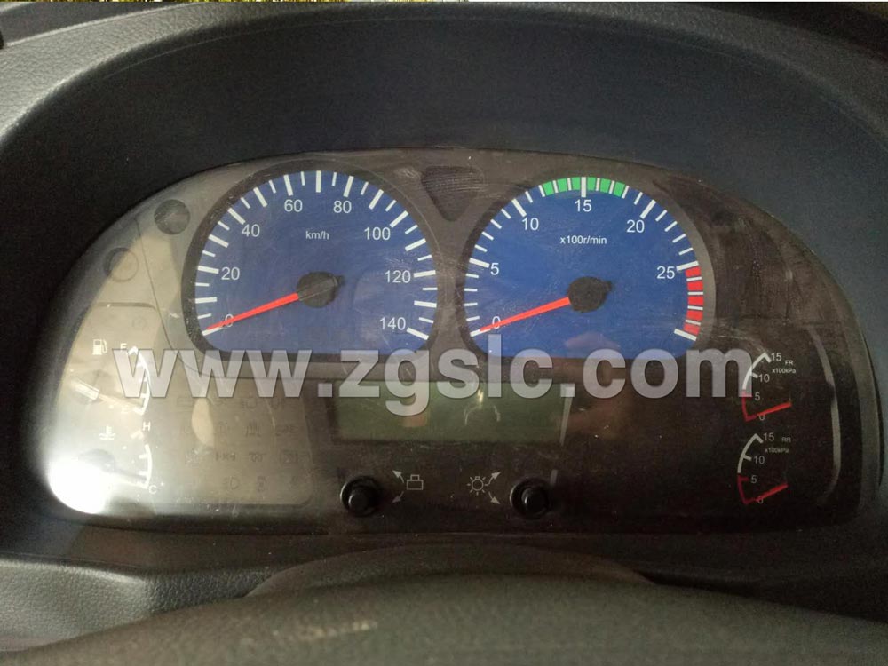 東風天錦雙排水罐消防車（國五）