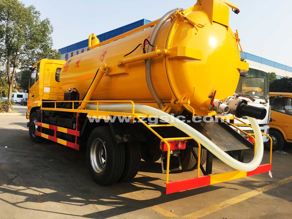 新款東風天錦吸污車（國五）