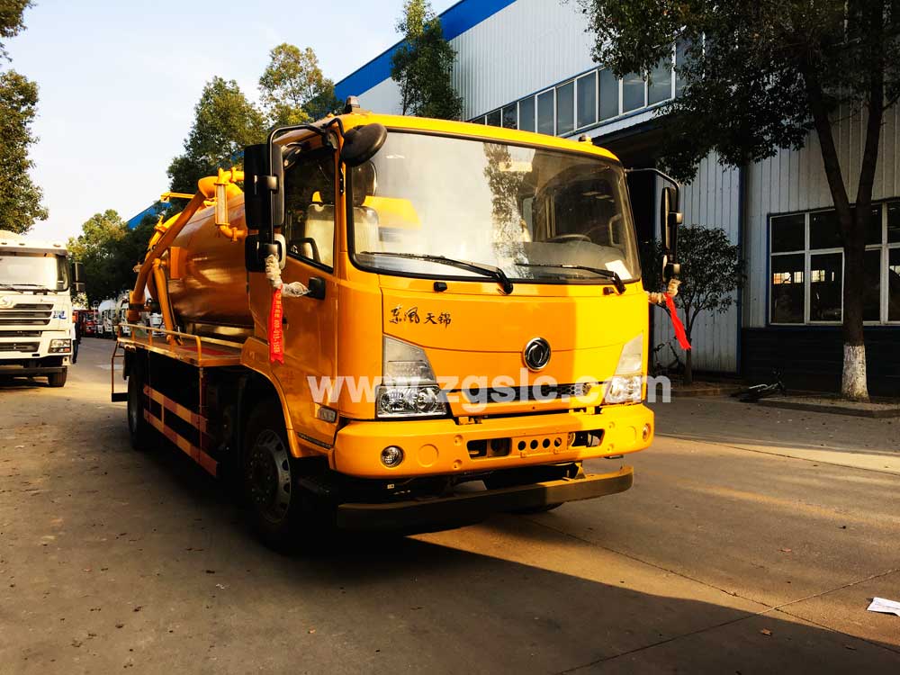 新款東風天錦吸污車（國五）