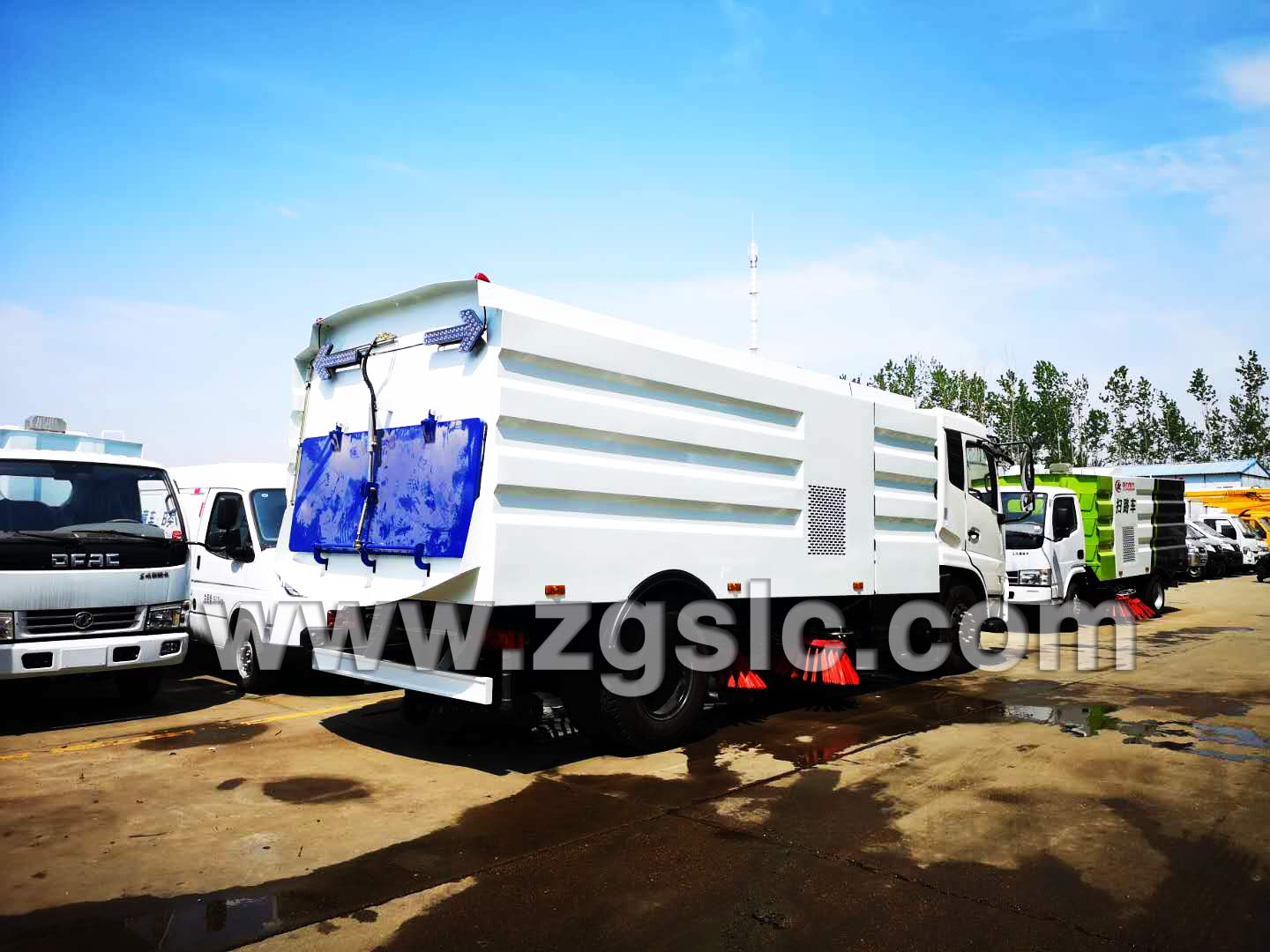 東風(fēng)天錦掃路車（國五）