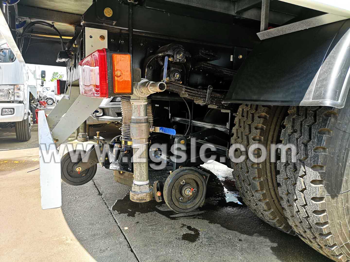 東風(fēng)天錦掃路車（國五）