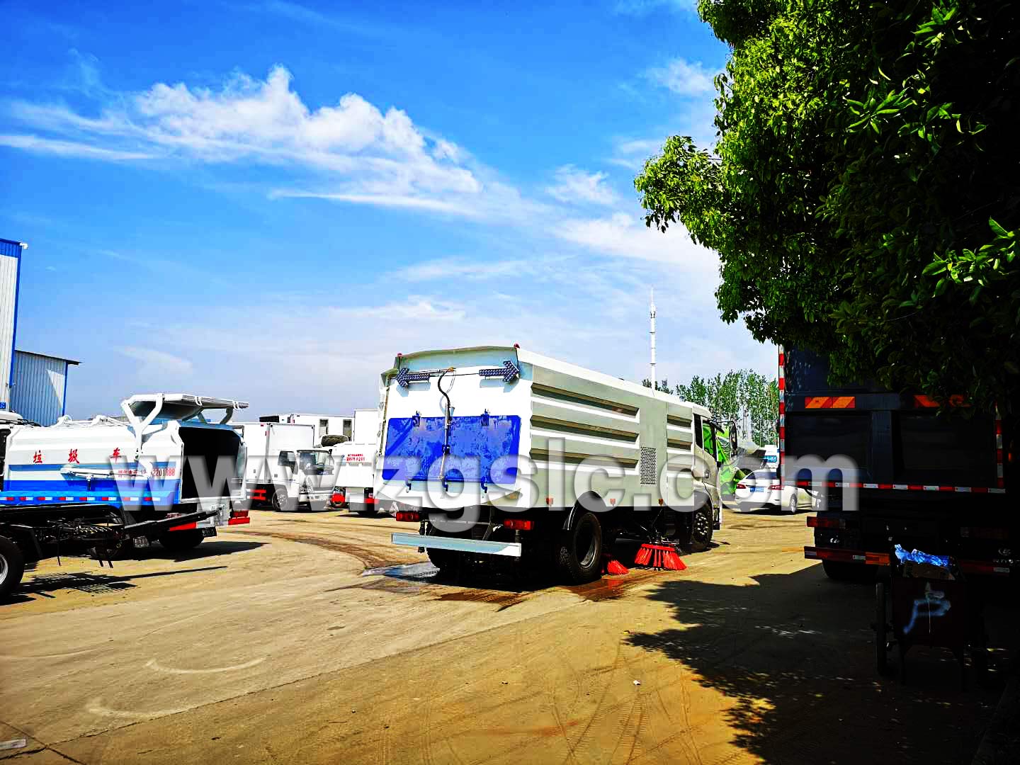 東風(fēng)天錦掃路車（國五）