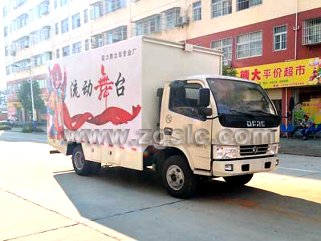 東風多利卡舞臺車