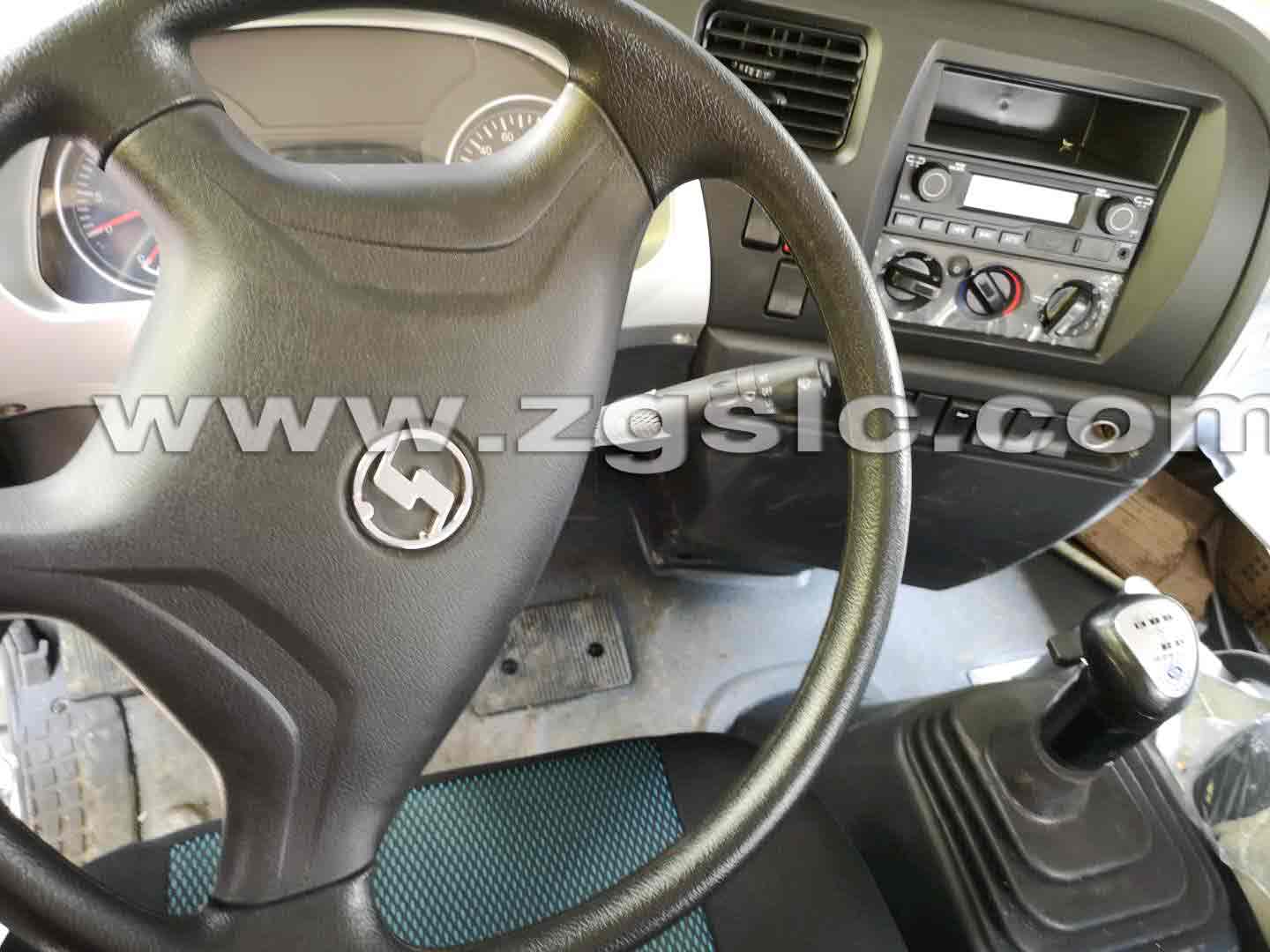 陜汽軒德瀝青灑布車（國(guó)五）