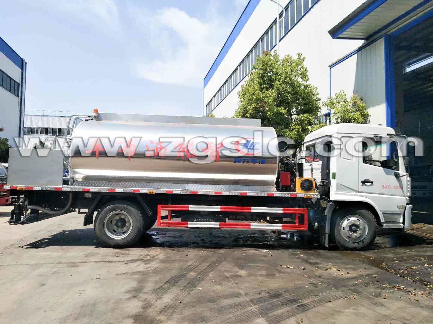 陜汽軒德瀝青灑布車（國(guó)五）