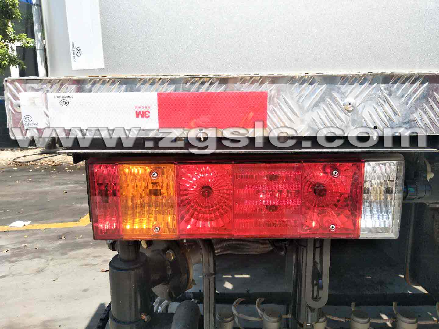 陜汽軒德瀝青灑布車（國(guó)五）