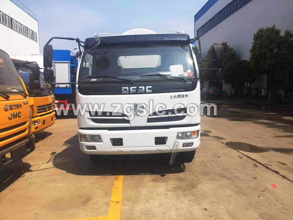 湖北程力東風福瑞卡清洗吸污車（國五）