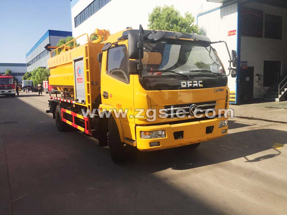 湖北程力東風大多利卡清洗吸污車（國五）