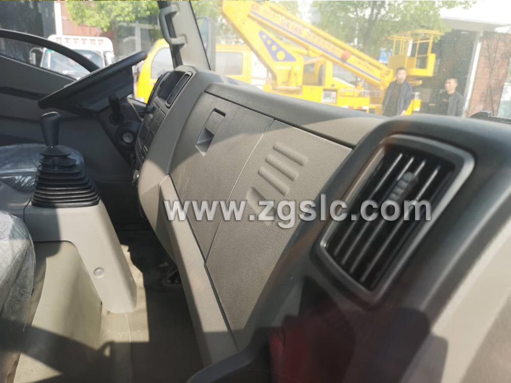 江鈴凱銳直臂高空作業車（國五）