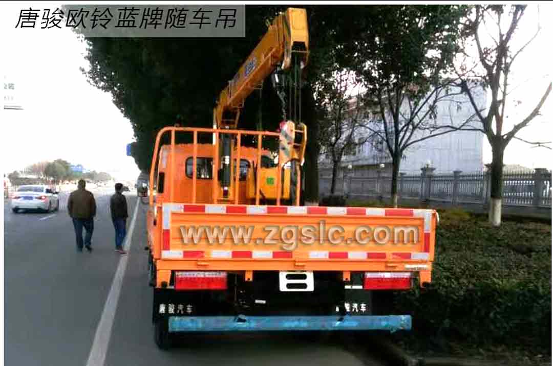 唐駿歐鈴隨車吊圖片 唐駿歐鈴隨車吊圖片