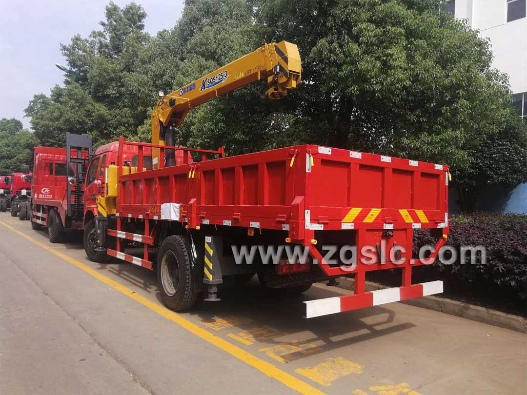 東風福瑞卡4050隨車吊_