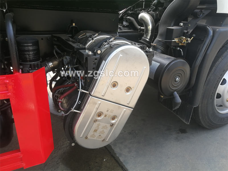 東風天錦灑水車國六_東風天錦國六灑水車比國五多了什么配置