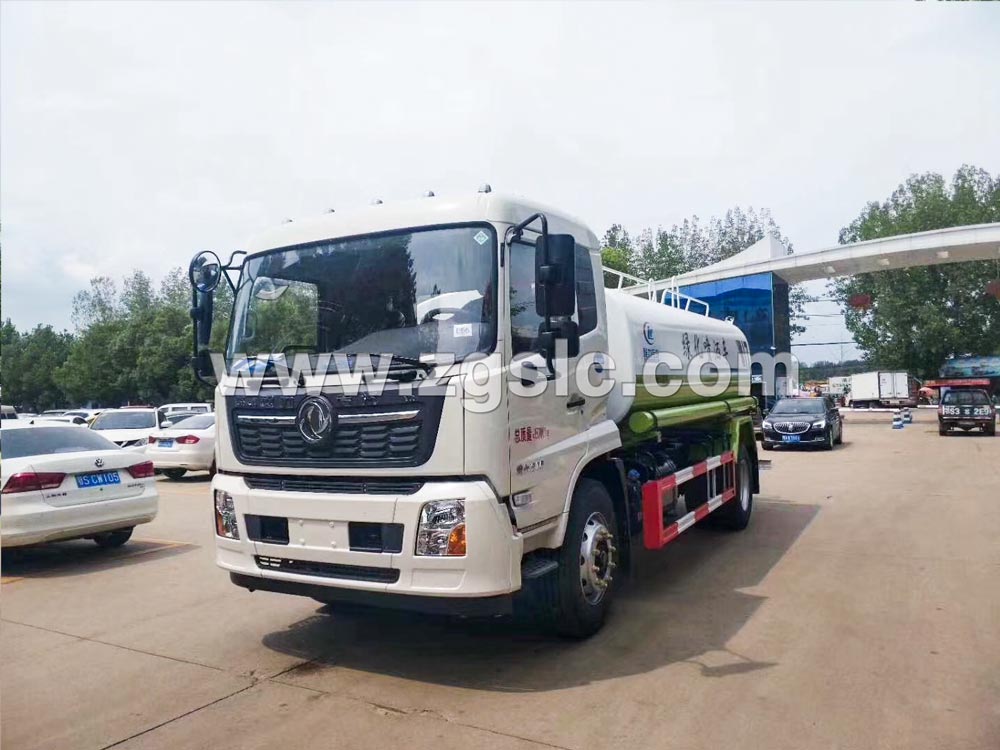 國(guó)六東風(fēng)天錦灑水車可以裝14噸水