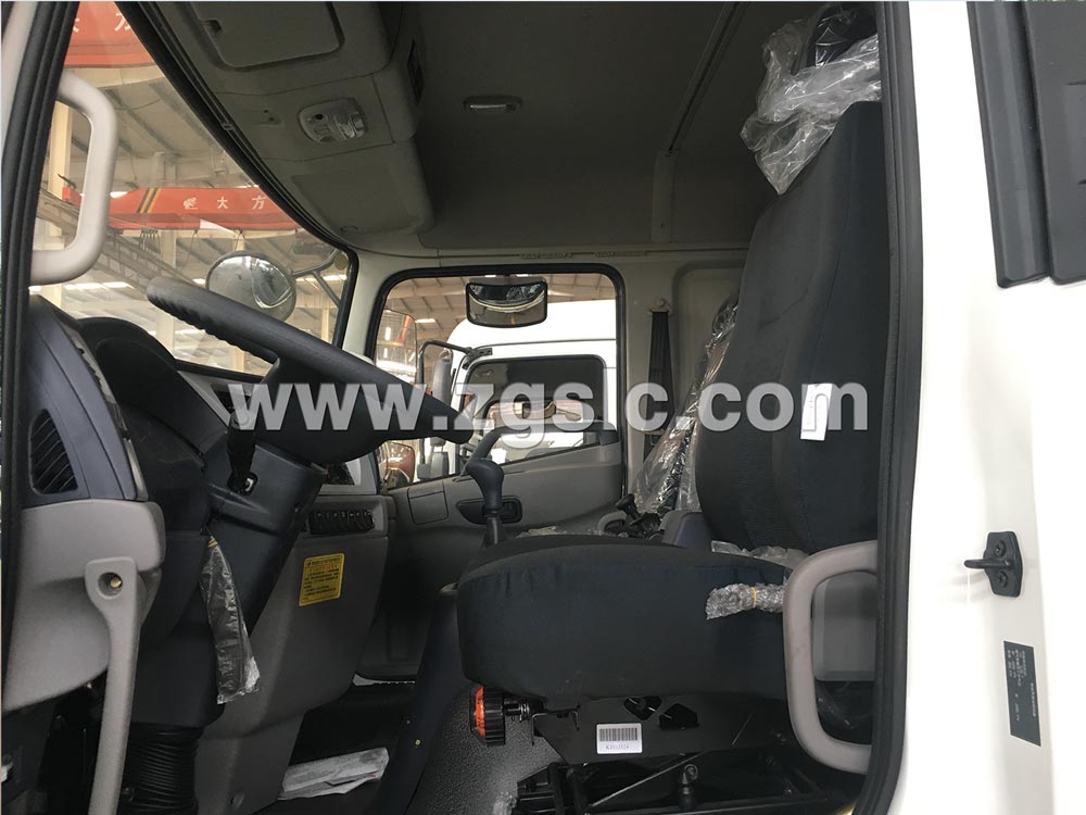 國(guó)六東風(fēng)天錦灑水車生產(chǎn)廠家