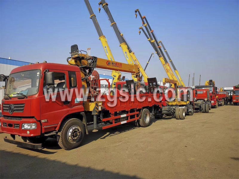 程力小編來科普下怎樣正確維護好隨車吊液壓泵供油系統呢？