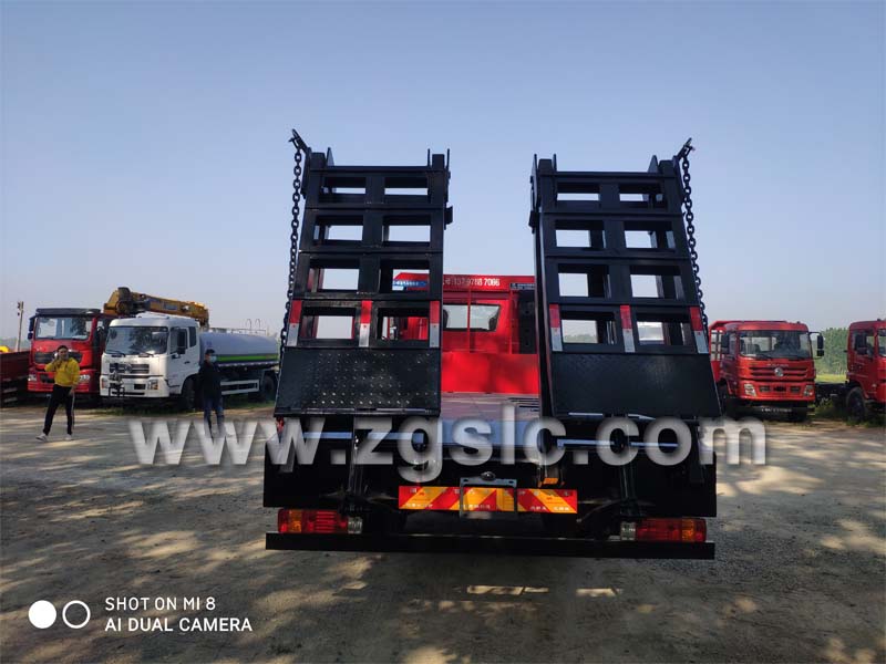 程力集團解放J6平板運輸車.jpg 程力集團解放J6平板運輸車.jpg